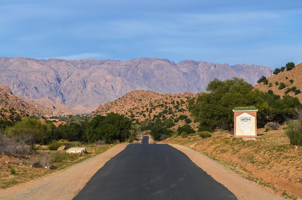 4 days tour from Agadir to Tafraout and Legzira